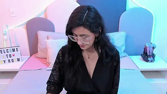 SophieGomez22 online show from 03.10.25