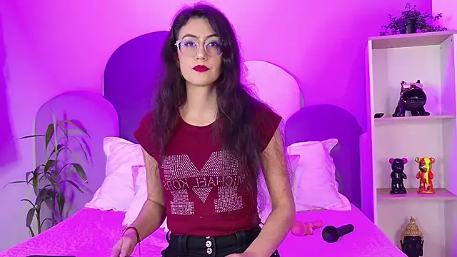 SophieGomez22 online show from 04.17.26