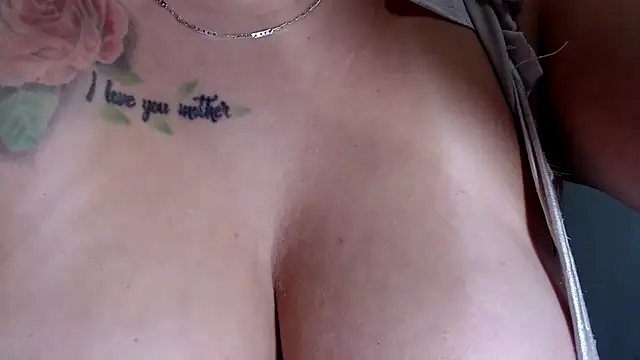 SOPHIA SQUIRTPUSSY online show from 04.16.26