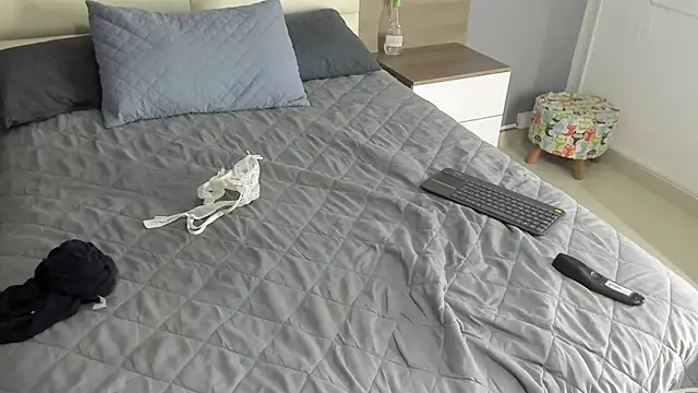 rebeca cortez  online show from 09.20.25