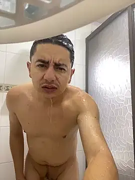 Snapshot of DanielGomez9 chatting on 02.21.25 DanielGomez9 online show from 02.21.25