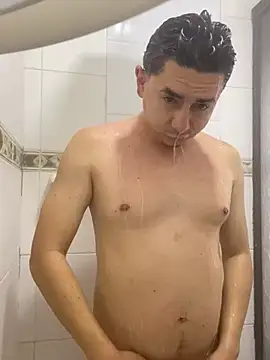 Snapshot of DanielGomez9 chatting on 03.13.25 DanielGomez9 online show from 03.13.25