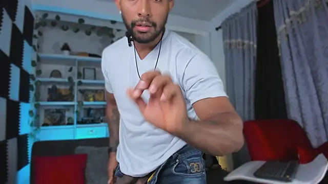 Couple muscle1 online show from 12.01.25