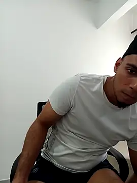 Snapshot of bonehur chatting on 02.19.26 bonehur online show from 02.19.26