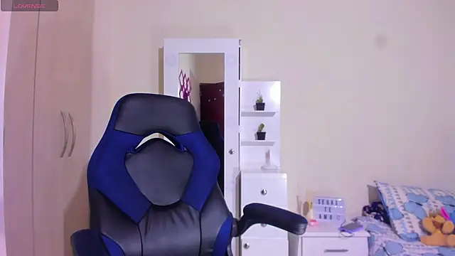 anny vittar online show from 02.17.25