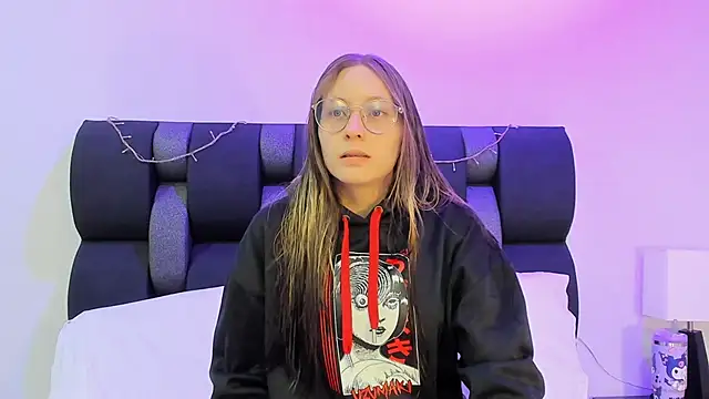 Snapshot of Siouxsie_cenobite chatting on 02.28.25 Siouxsie cenobite online show from 02.28.25