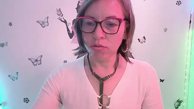 Lady breaks hearts online show from 03.25.26