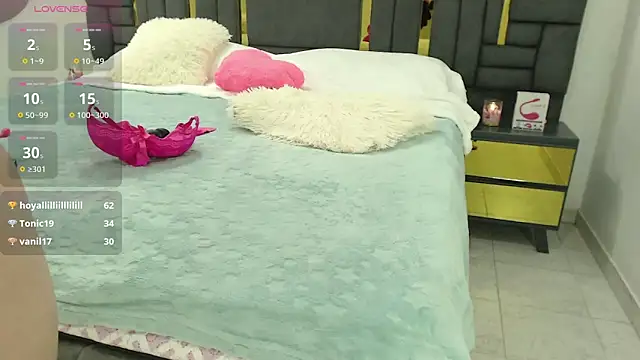 crissticutte online show from 03.16.25