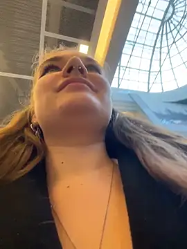 Snapshot of Holy_Tereza chatting on 04.29.26 Holy Tereza online show from 04.29.26