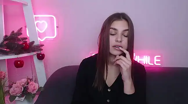 Snapshot of MilanaAngelAs chatting on 01.05.25 MilanaAngelAs online show from 01.05.25