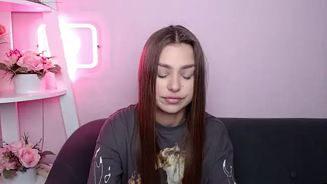 MilanaAngelAs online show from 04.21.26