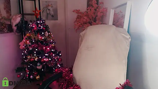  KittyBoo online show from 12.25.24