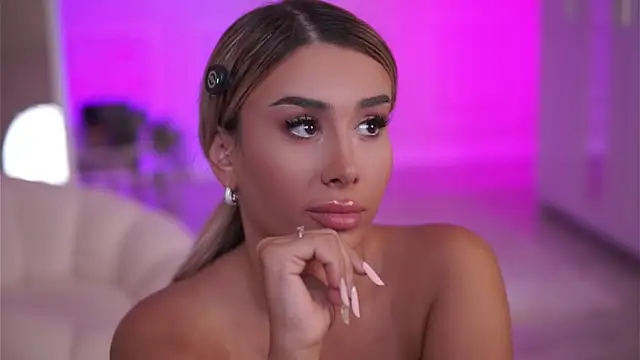 EvaZane online show from 11.12.25