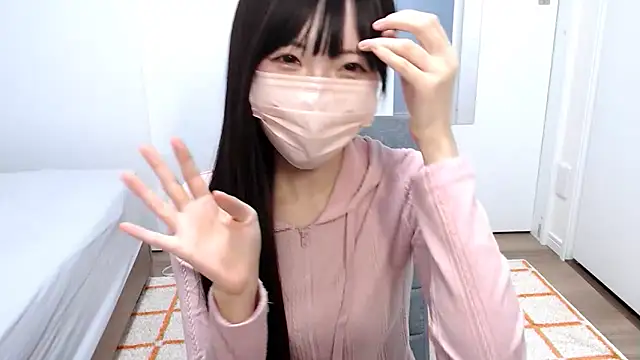 Snapshot of _mi_tsu_ki_ chatting on 03.23.25  mi tsu ki  online show from 03.23.25