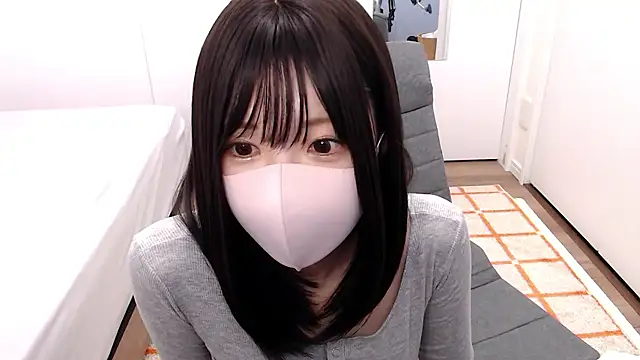 Snapshot of _mi_tsu_ki_ chatting on 10.13.25  mi tsu ki  online show from 10.13.25