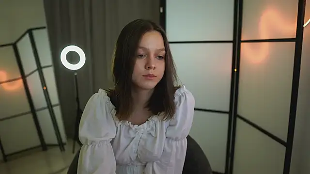 Addelin Moon online show from 03.15.25