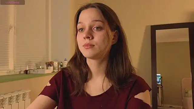 Addelin Moon online show from 11.20.25