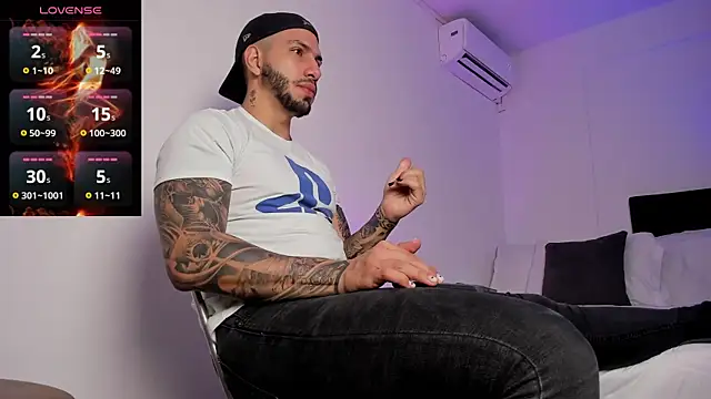 Snapshot of Matt_Ferrer chatting on 01.28.25 Matt Ferrer online show from 01.28.25