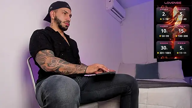 Snapshot of Matt_Ferrer chatting on 02.08.25 Matt Ferrer online show from 02.08.25