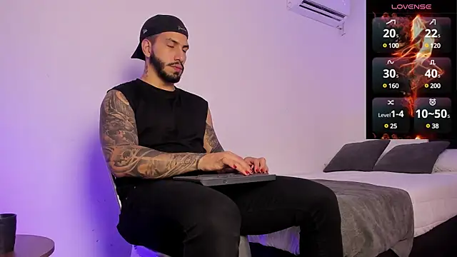 Snapshot of Matt_Ferrer chatting on 03.03.25 Matt Ferrer online show from 03.03.25