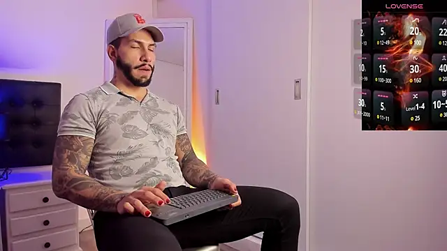 Snapshot of Matt_Ferrer chatting on 03.09.25 Matt Ferrer online show from 03.09.25