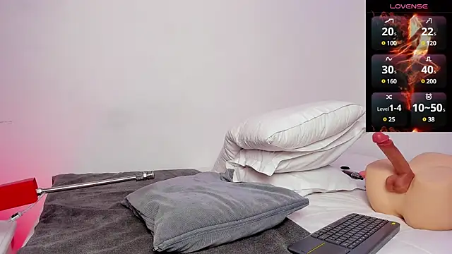 Snapshot of Matt_Ferrer chatting on 03.11.25 Matt Ferrer online show from 03.11.25