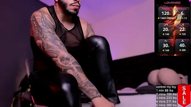 Snapshot of Matt_Ferrer chatting on 10.10.25 Matt Ferrer online show from 10.10.25