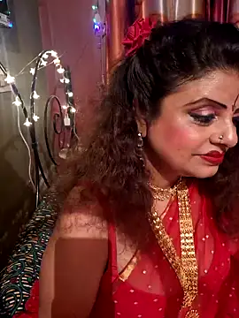 Snapshot of Maaya66 chatting on 01.02.25 Maaya66 online show from 01.02.25