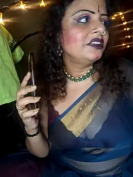 Snapshot of Maaya66 chatting on 01.14.25 Maaya66 online show from 01.14.25