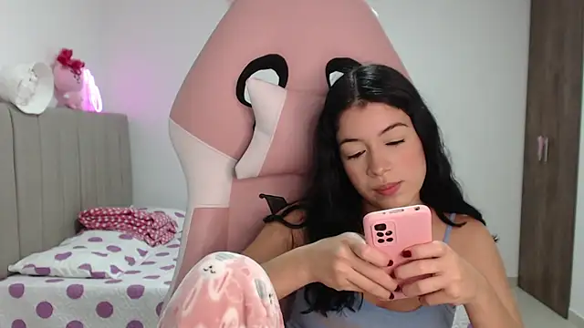 Caribbean beauty  online show from 03.20.25