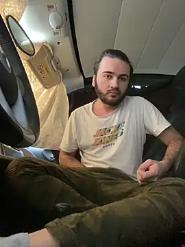 Snapshot of nibrankd chatting on 03.09.25 nibrankd online show from 03.09.25