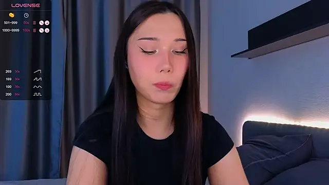 Kaia Sunshine Mia online show from 06.24.26