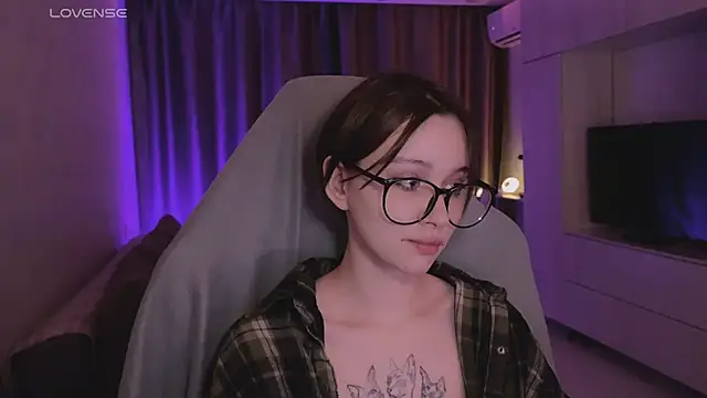 Snapshot of yourconcept chatting on 09.19.25 yourconcept online show from 09.19.25