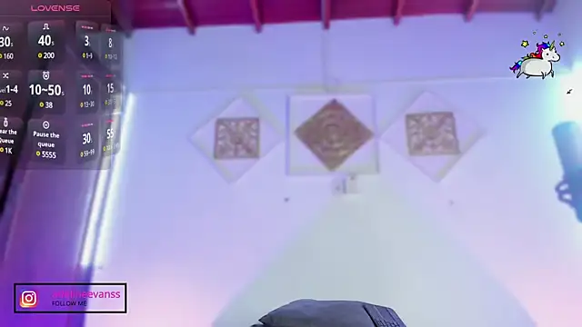 AdelineEvanss online show from 01.12.25