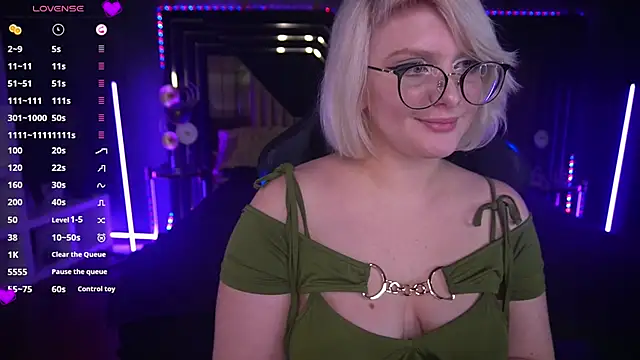 CoolTatis online show from 02.11.25