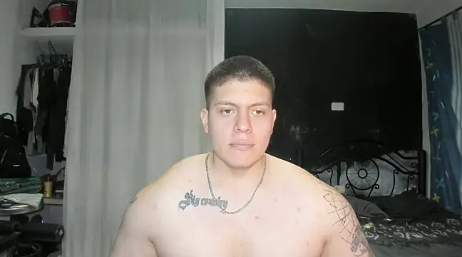 Snapshot of regan_jhonso chatting on 02.14.25 regan jhonso online show from 02.14.25