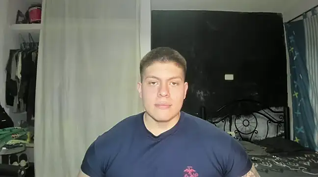 Snapshot of regan_jhonso chatting on 02.20.25 regan jhonso online show from 02.20.25