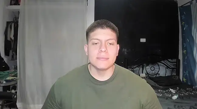 Snapshot of regan_jhonso chatting on 02.22.25 regan jhonso online show from 02.22.25