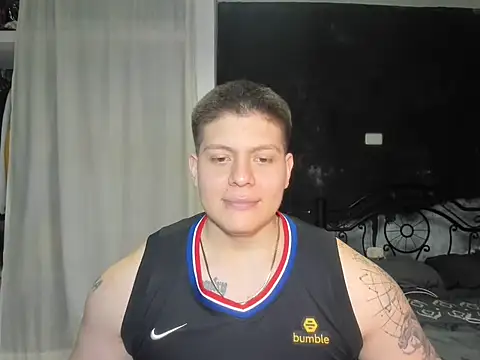 Snapshot of regan_jhonso chatting on 02.28.25 regan jhonso online show from 02.28.25