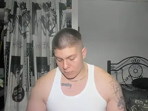 Snapshot of regan_jhonso chatting on 09.21.25 regan jhonso online show from 09.21.25