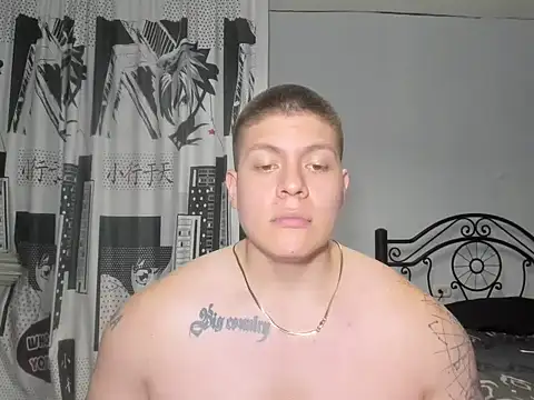 Snapshot of regan_jhonso chatting on 10.17.25 regan jhonso online show from 10.17.25