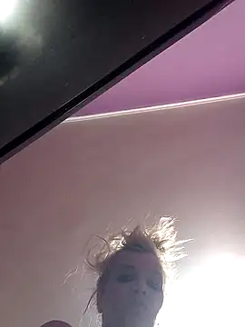 BritneyHudson online show from 04.15.26