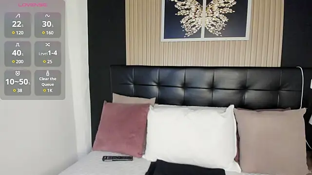 summer night  online show from 02.24.25