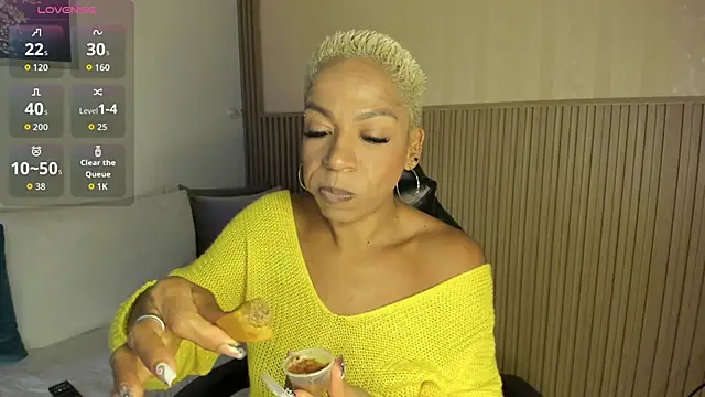 summer night  online show from 10.21.25