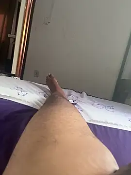 Snapshot of isaackaua chatting on 09.26.25 isaackaua online show from 09.26.25