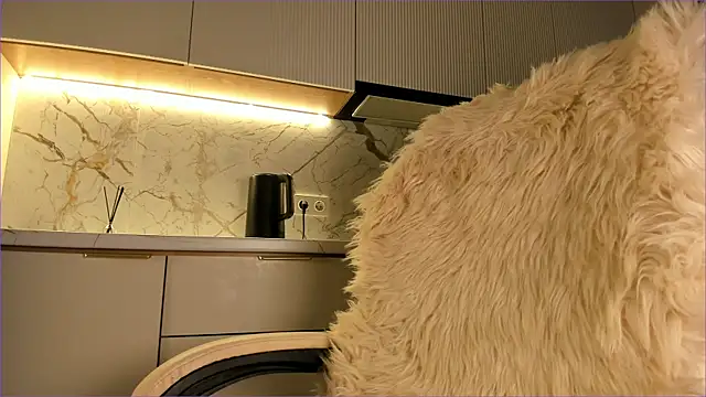 sally 009 online show from 01.31.25