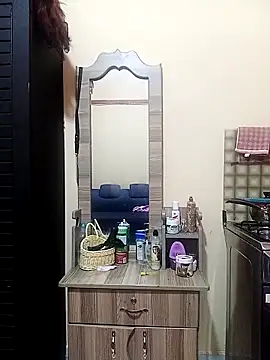 hairy pussy4 online show from 04.18.26