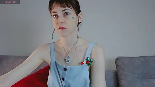 Snapshot of Amina_Barbarian chatting on 12.17.24 Amina Barbarian online show from 12.17.24