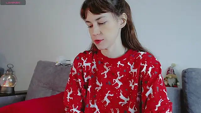 Snapshot of Amina_Barbarian chatting on 12.25.24 Amina Barbarian online show from 12.25.24