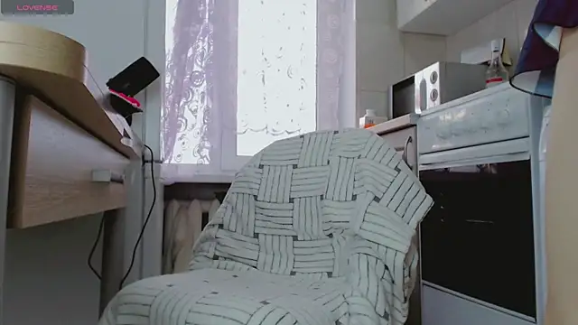 Snapshot of Amina_Barbarian chatting on 02.04.25 Amina Barbarian online show from 02.04.25